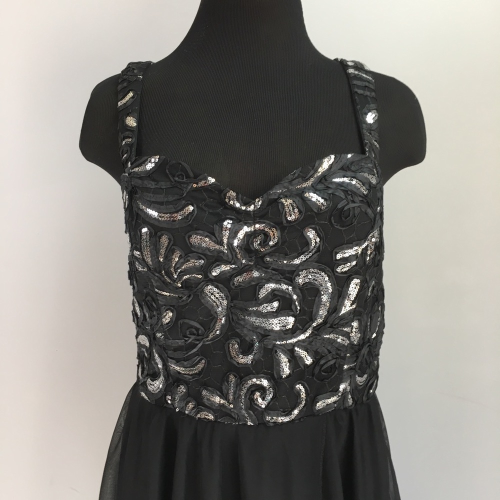 Emerald Sundae Juniors' High-Low homecoming dress size 13 - Picture 10 of 10